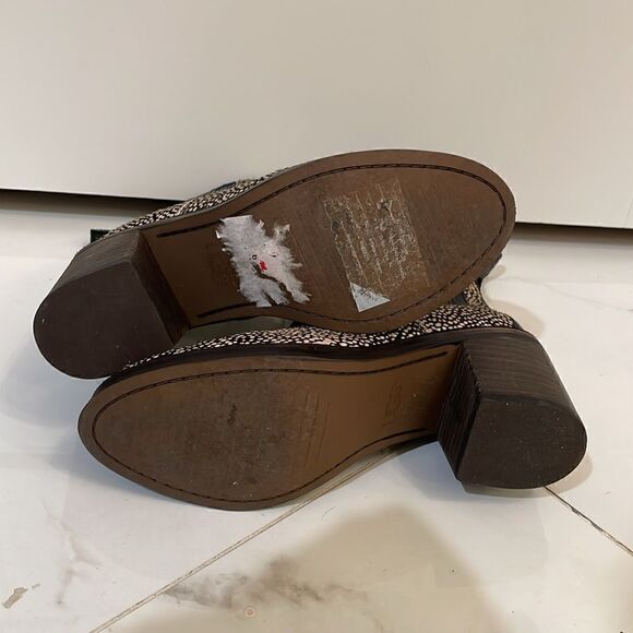 UGG Camden Calf Hair Chelsea Boots - Picture 7 of 8